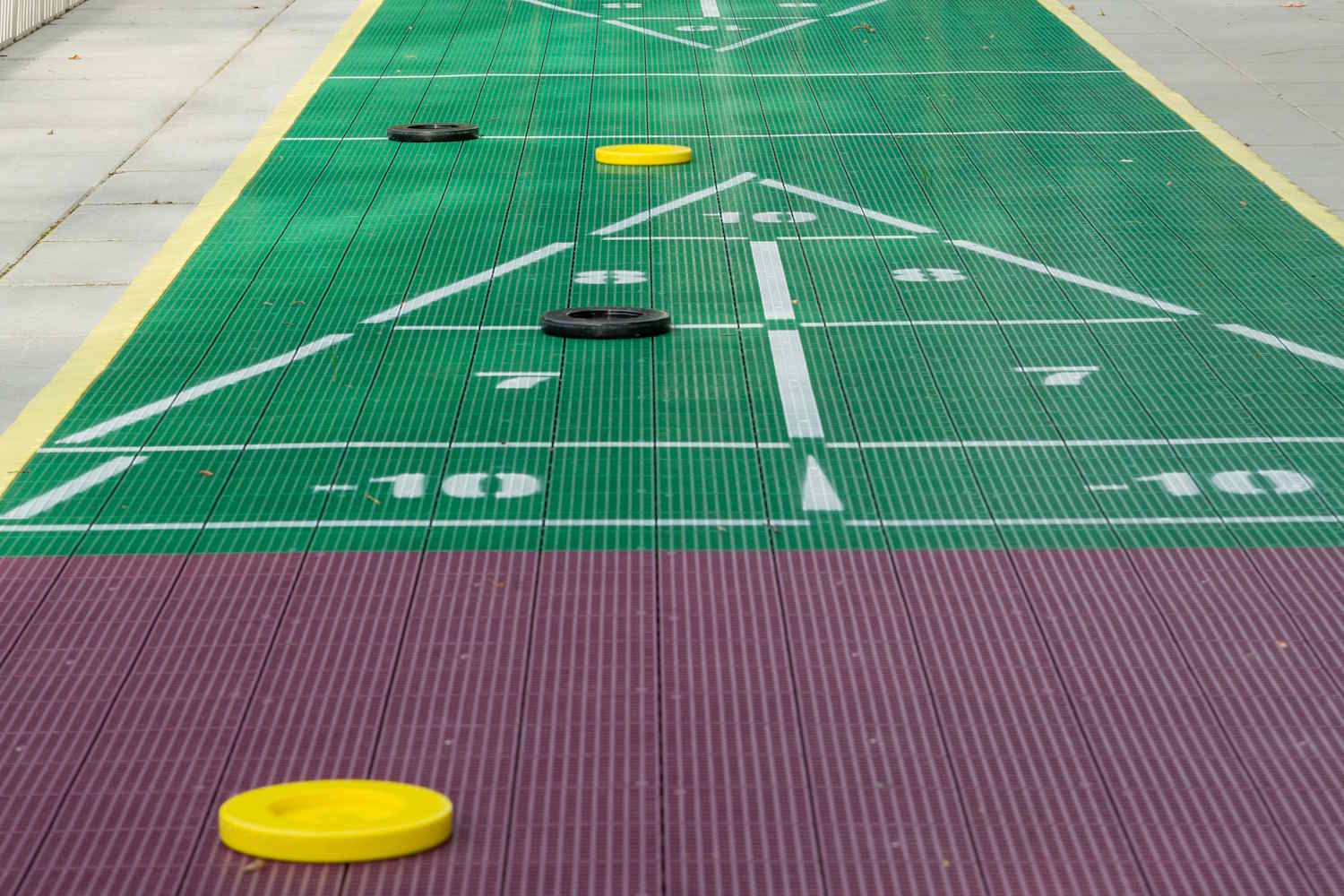 Shuffle-Board