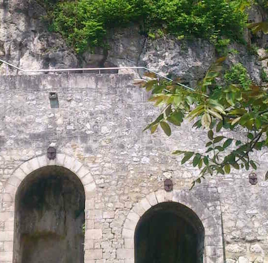 Schlossberg-Schutzhütte Burgruine Scharzfels