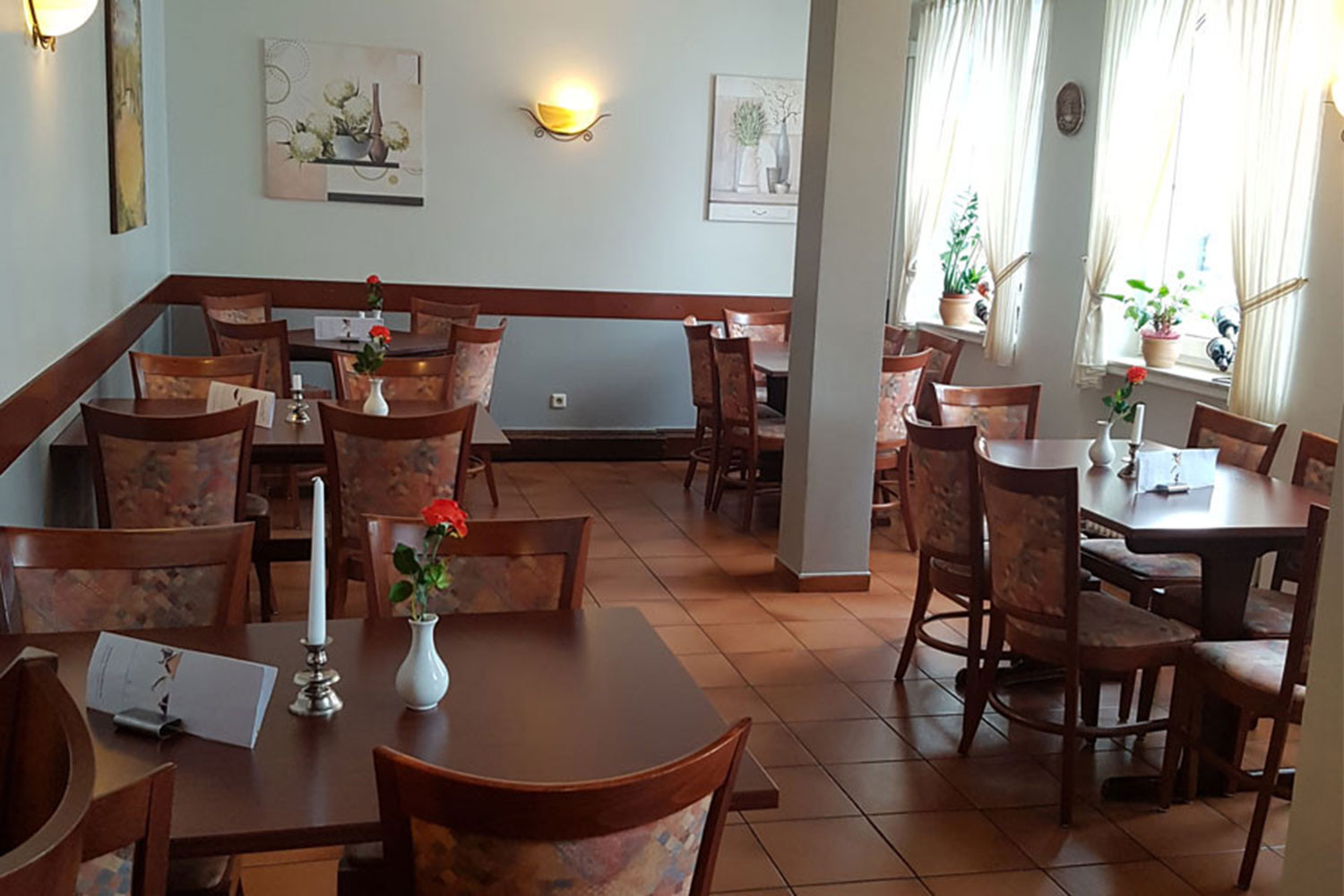 Gemütlicher Gastraum der Pizzeria Mamma Mia in Bad Lauterberg.